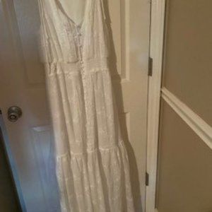 Lulu's white floor length dress